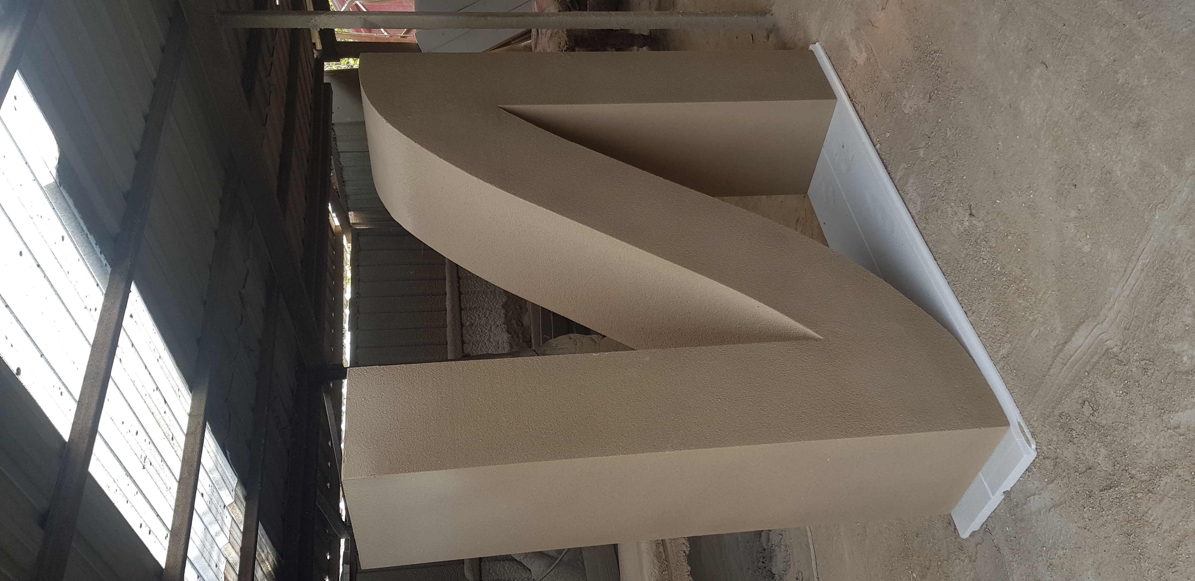 Strafor Harf & Logo